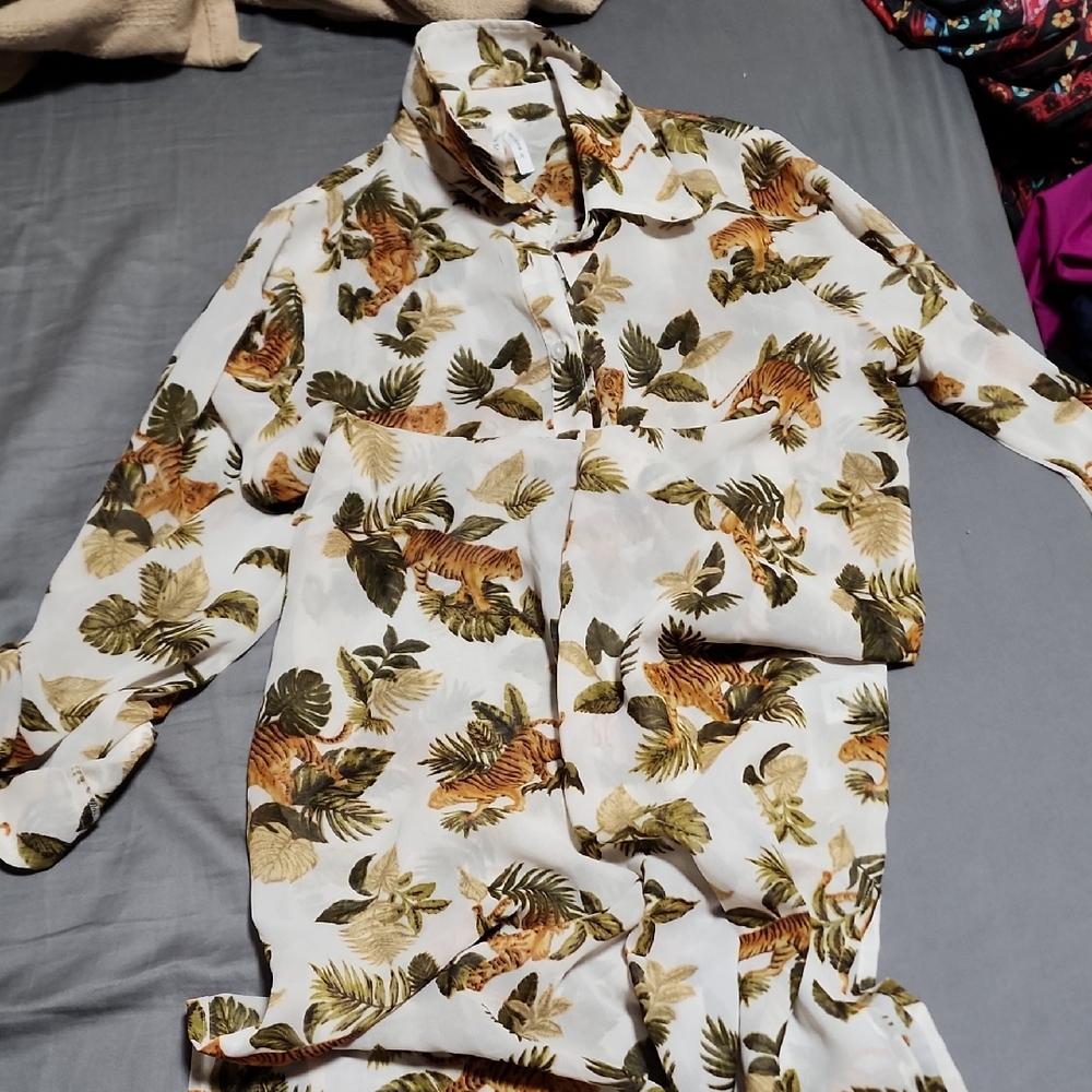Live 4 Truth Leaf and Tiger Print Top